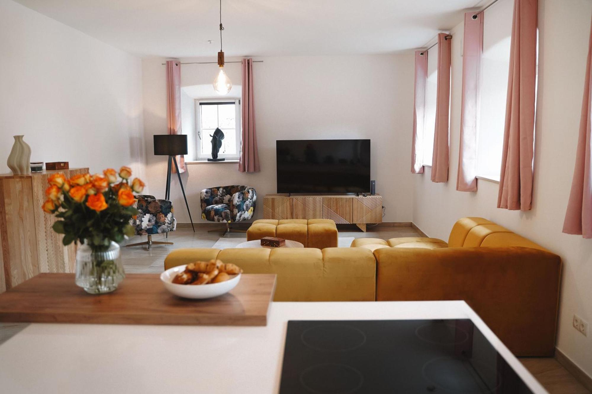 Black Horse Family Apartment - Barrierearm - Pfotenglueck - Familienzeit By Loewenherz Homes Stephanskirchen Extérieur photo