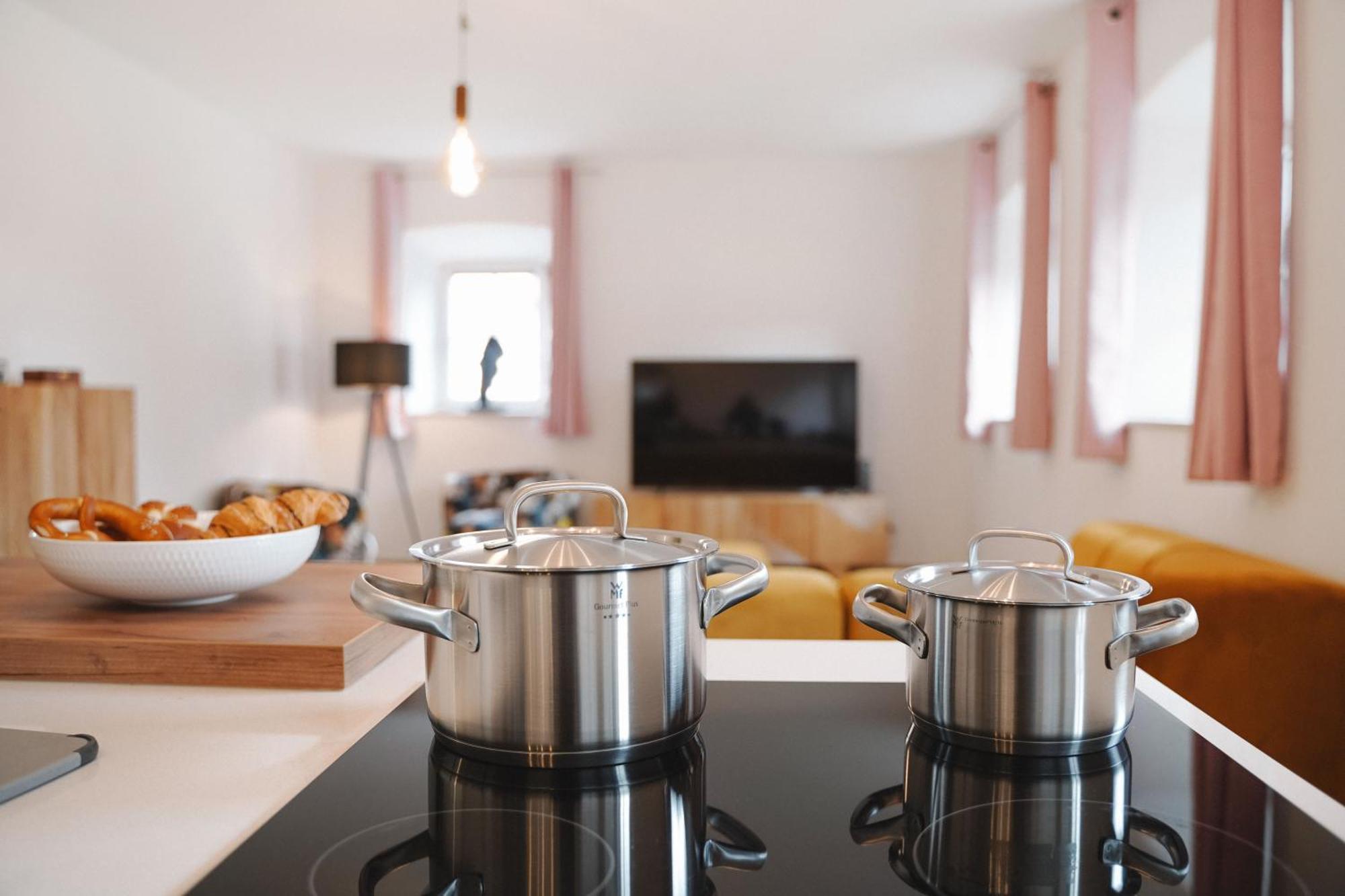 Black Horse Family Apartment - Barrierearm - Pfotenglueck - Familienzeit By Loewenherz Homes Stephanskirchen Extérieur photo