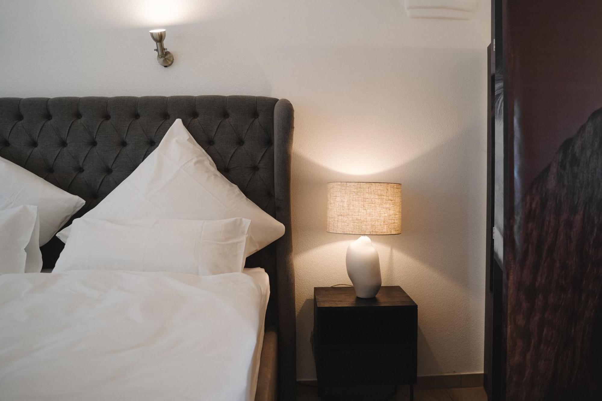 Black Horse Family Apartment - Barrierearm - Pfotenglueck - Familienzeit By Loewenherz Homes Stephanskirchen Extérieur photo